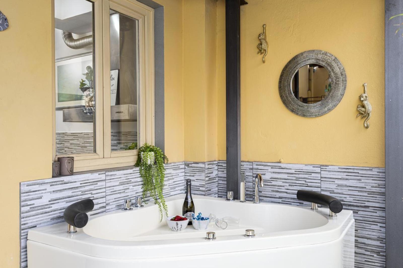 Nadia'S Lovely Home - With Private Garden And Jacuzzi Florens Exteriör bild